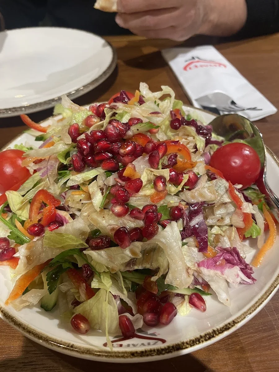 Ziyafet Restaurant - Frankfurt am Main – Salat in Frankfurt am Main, Hessen