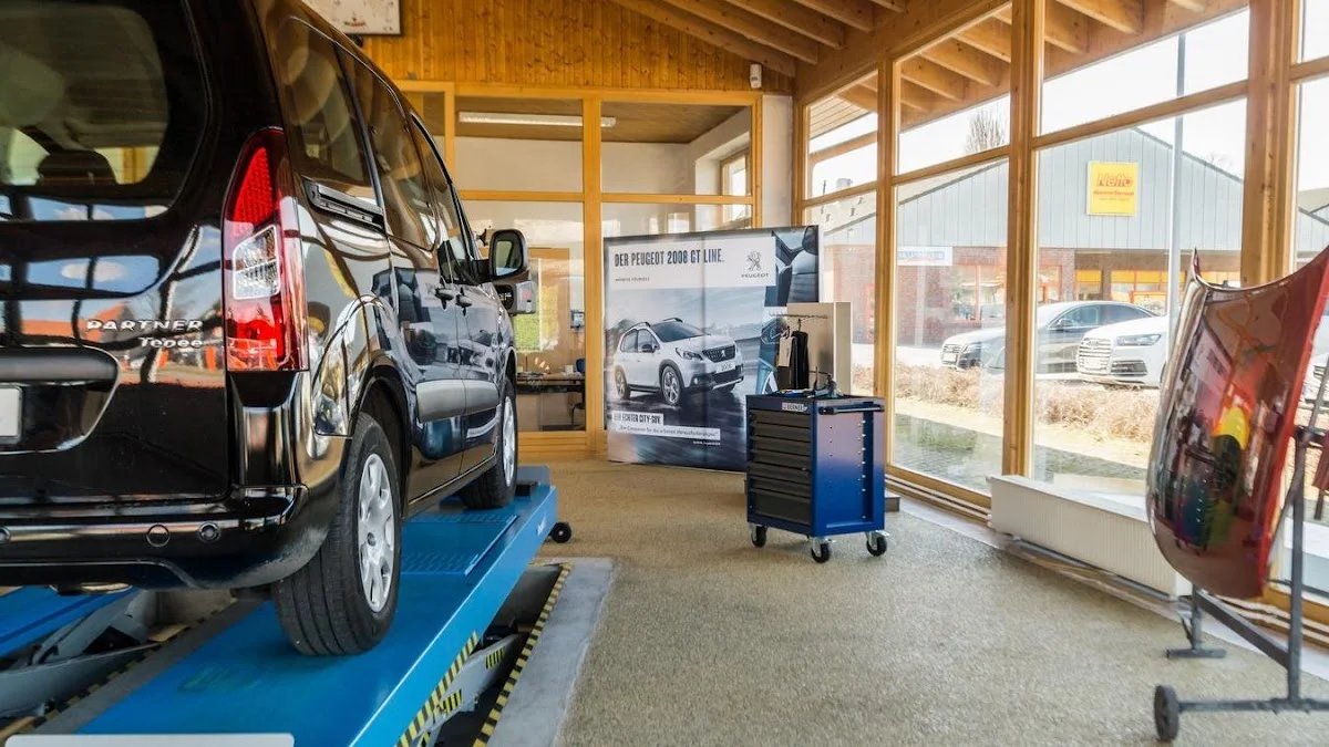 Autoservice Schröder GmbH – Kfz-Ersatzteilgeschäft in Werder (Havel), Brandenburg