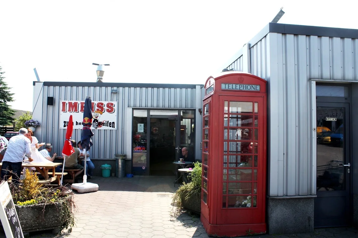 KIESOW Autorecycling + Autoteile GmbH – Außenbereich in Norderstedt, Schleswig-Holstein