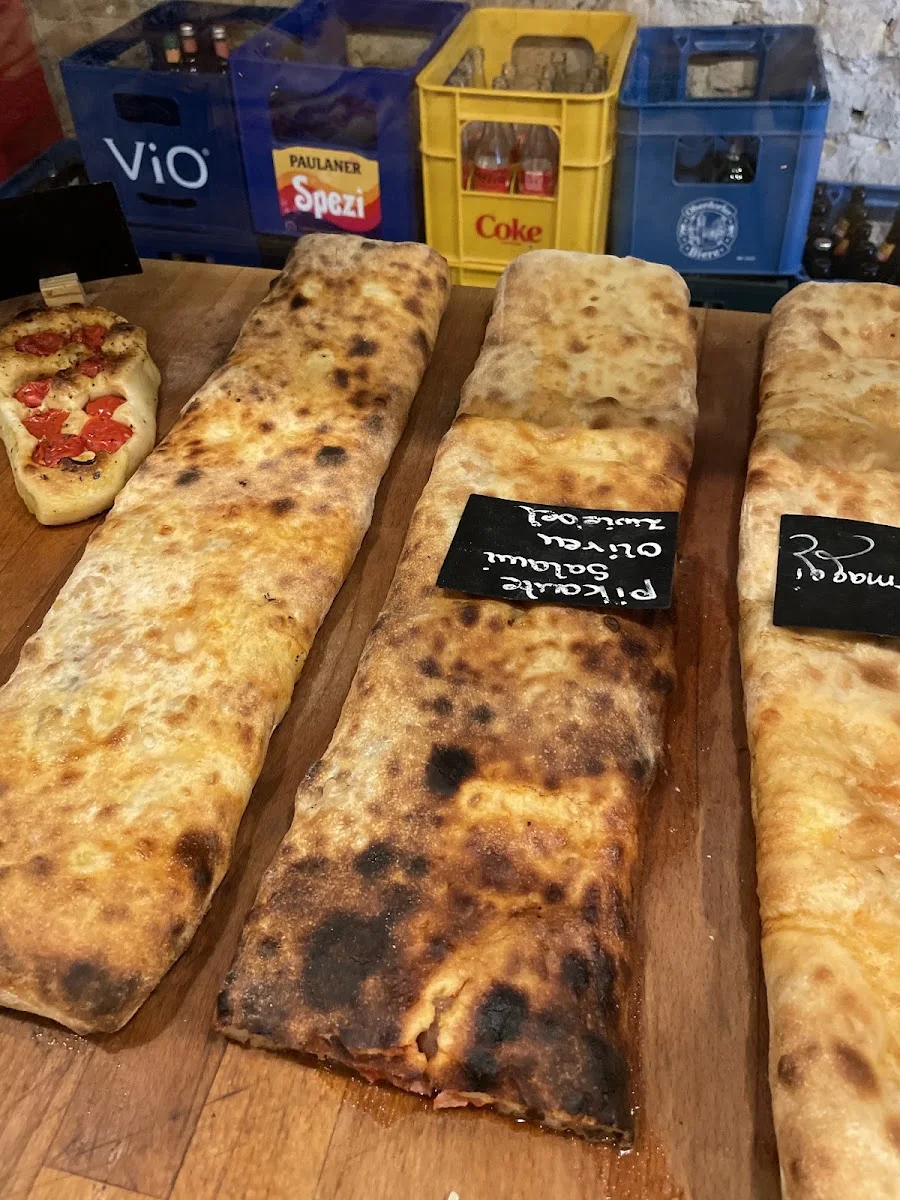 Pizza Nostra – Essen und Trinken in Berlin