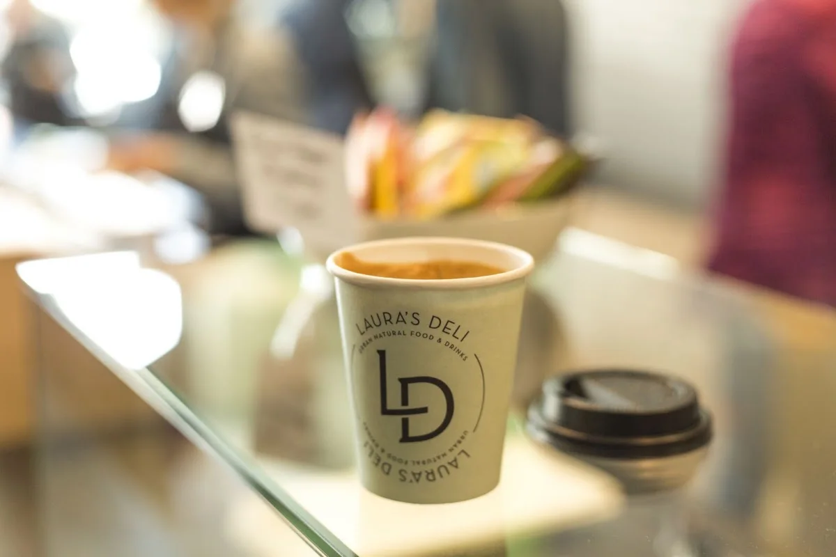 Laura's Deli – Kaffee in Düsseldorf, Nordrhein-Westfalen