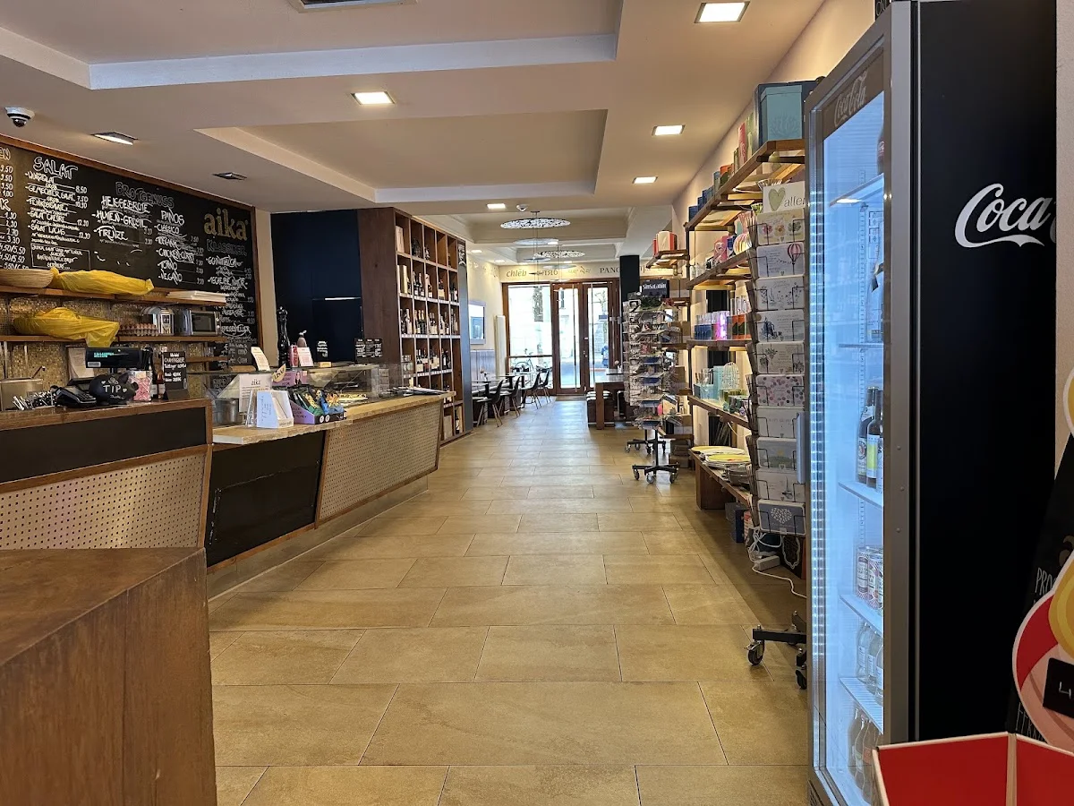 Aika - Brot, Kaffee, Wein und Wärme Friedrichshafen – Atmosphäre in Friedrichshafen, Baden-Württemberg