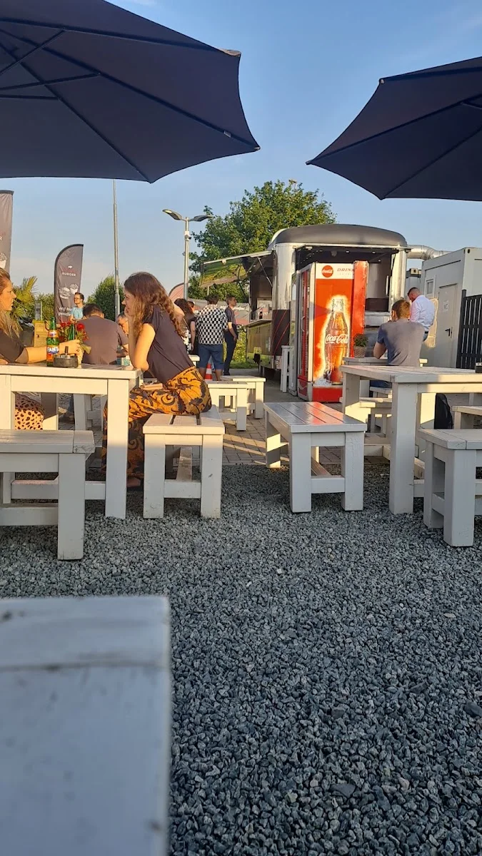 Zweihandvoll Burger – Atmosphäre in Lübeck, Schleswig-Holstein
