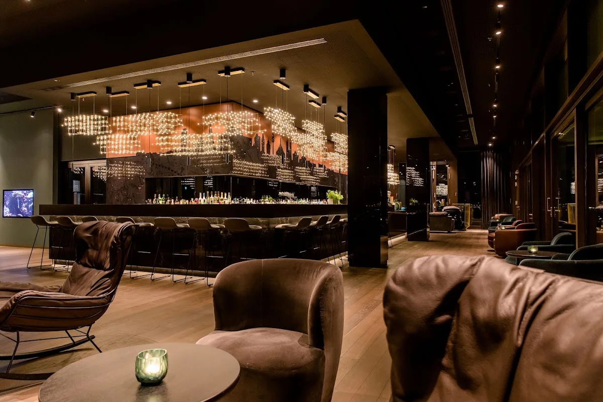 Cloud One Wine Bar & Lounge – Atmosphäre in Nürnberg, Bayern