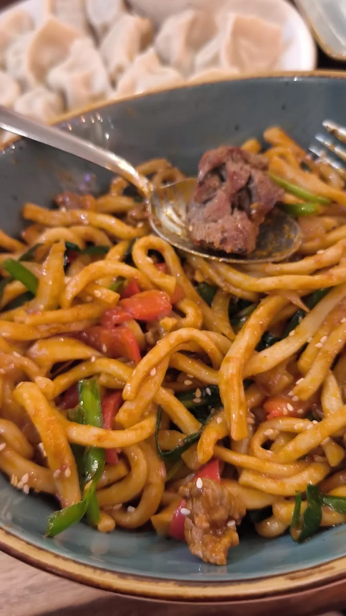 Tengri Tagh Uigur Restaurant – Restaurant in Düsseldorf, Nordrhein-Westfalen