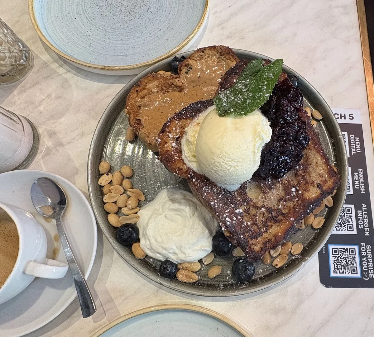 ST. LOUIS Breakfast – Pofesen in Köln, Nordrhein-Westfalen