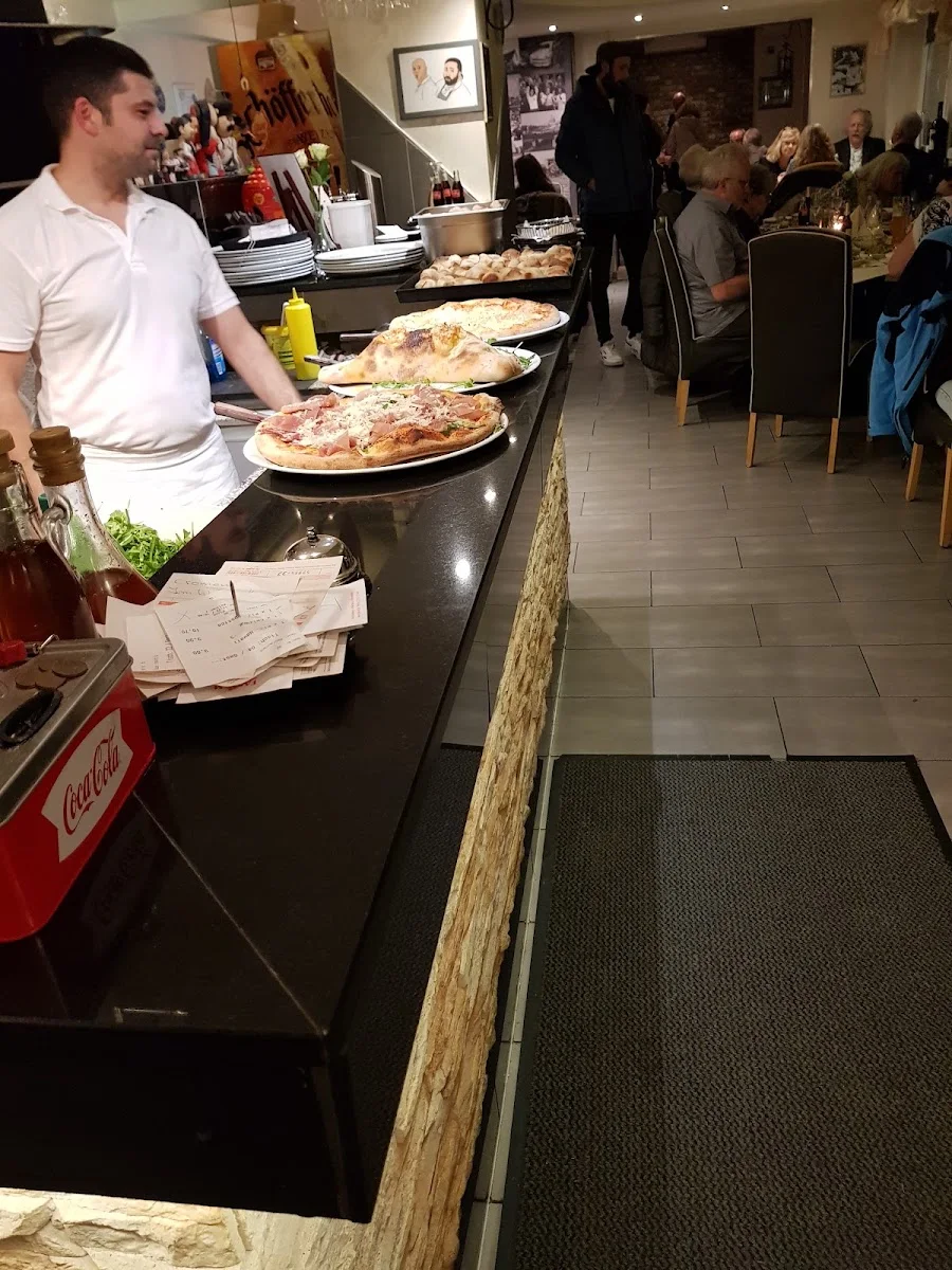 Ristorante Via Berlino – Essen und Trinken in Köln, Nordrhein-Westfalen