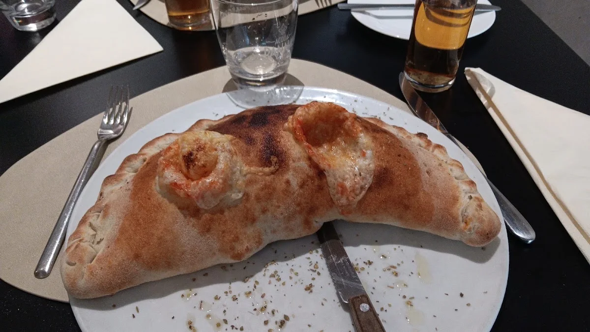 Ristorante Via Berlino – Calzone in Köln, Nordrhein-Westfalen