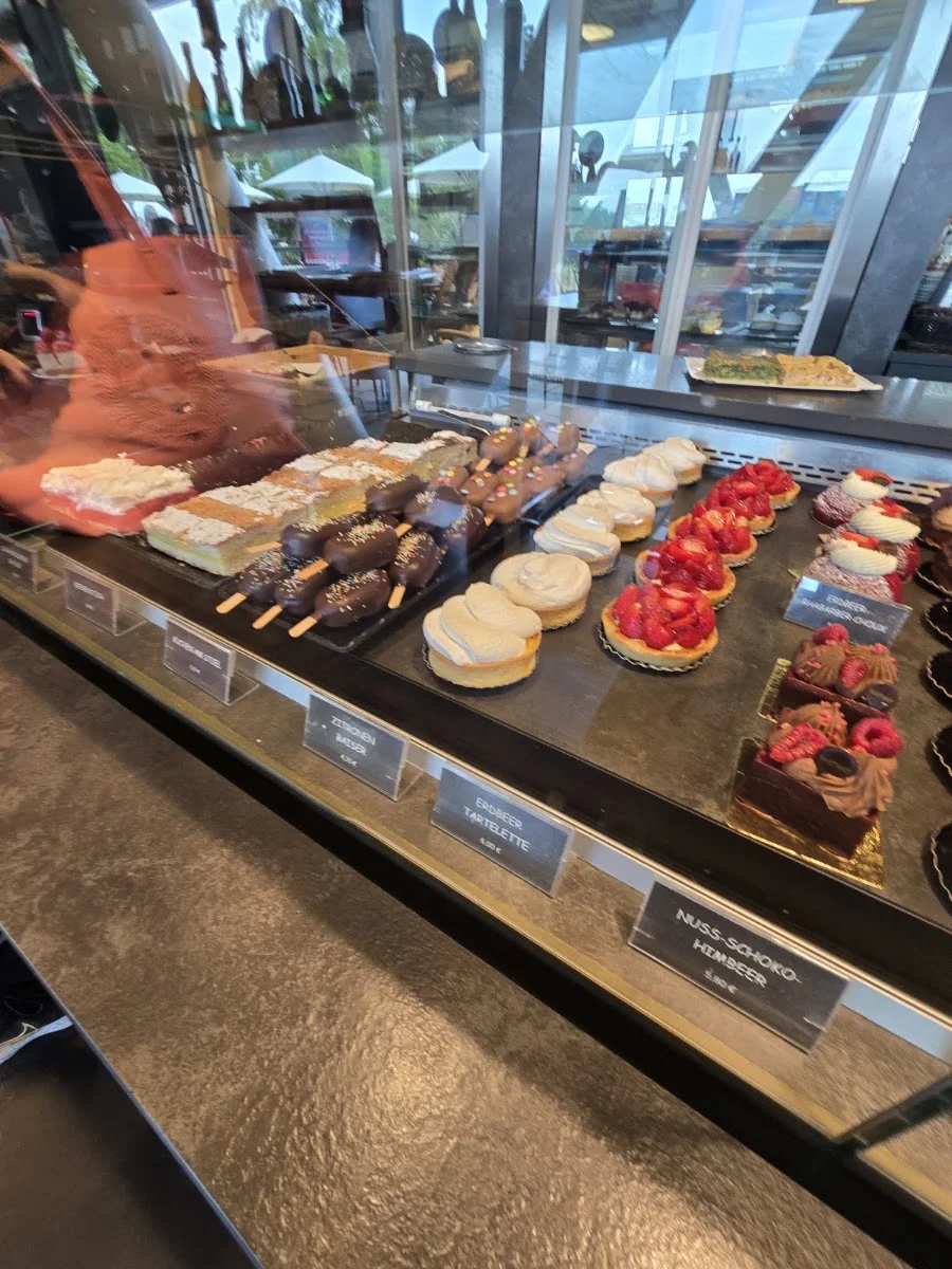 Café Wewe – Essen und Trinken in Bad Vilbel, Hessen