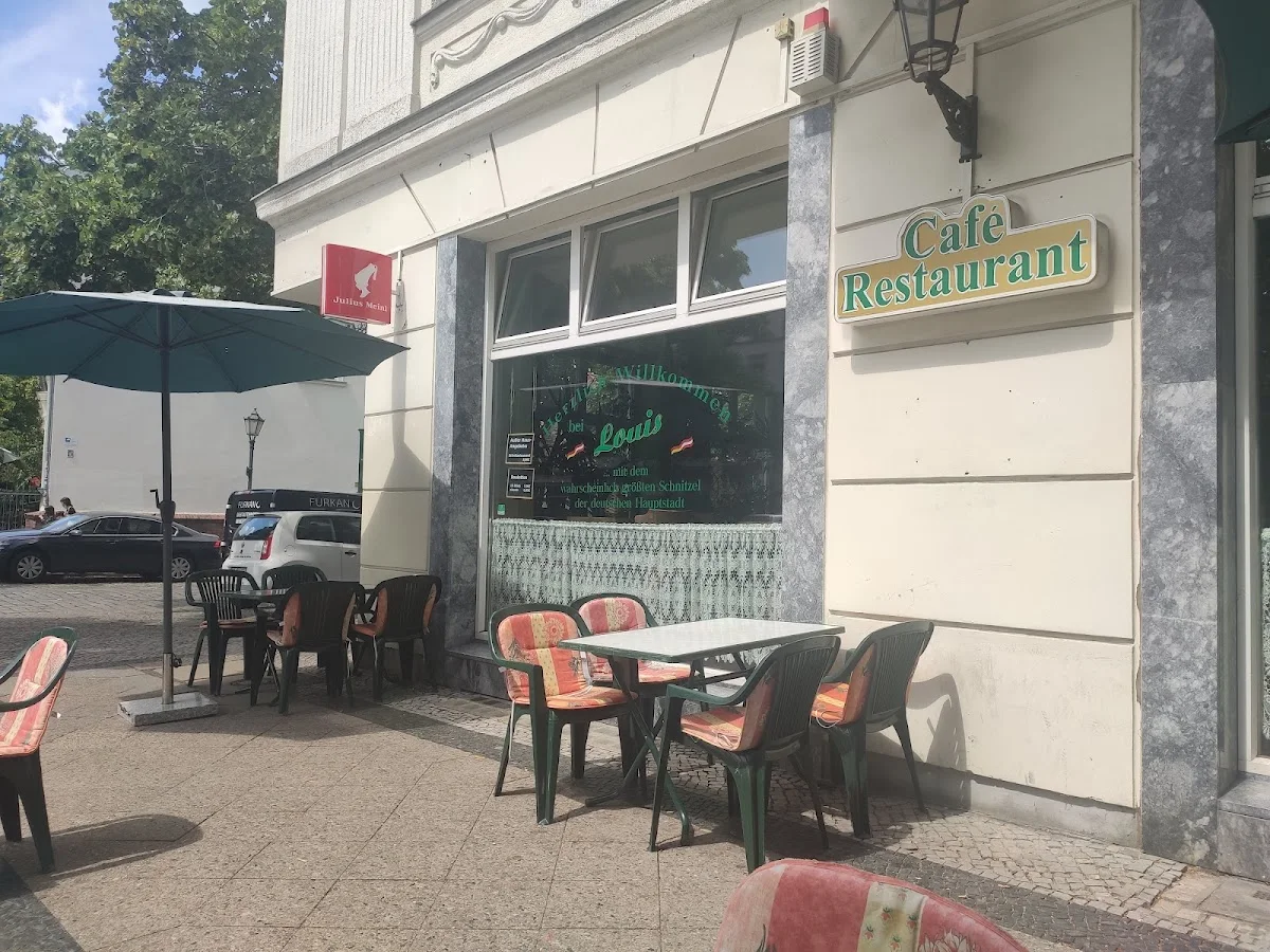 Louis Café-Restaurant – Atmosphäre in Berlin