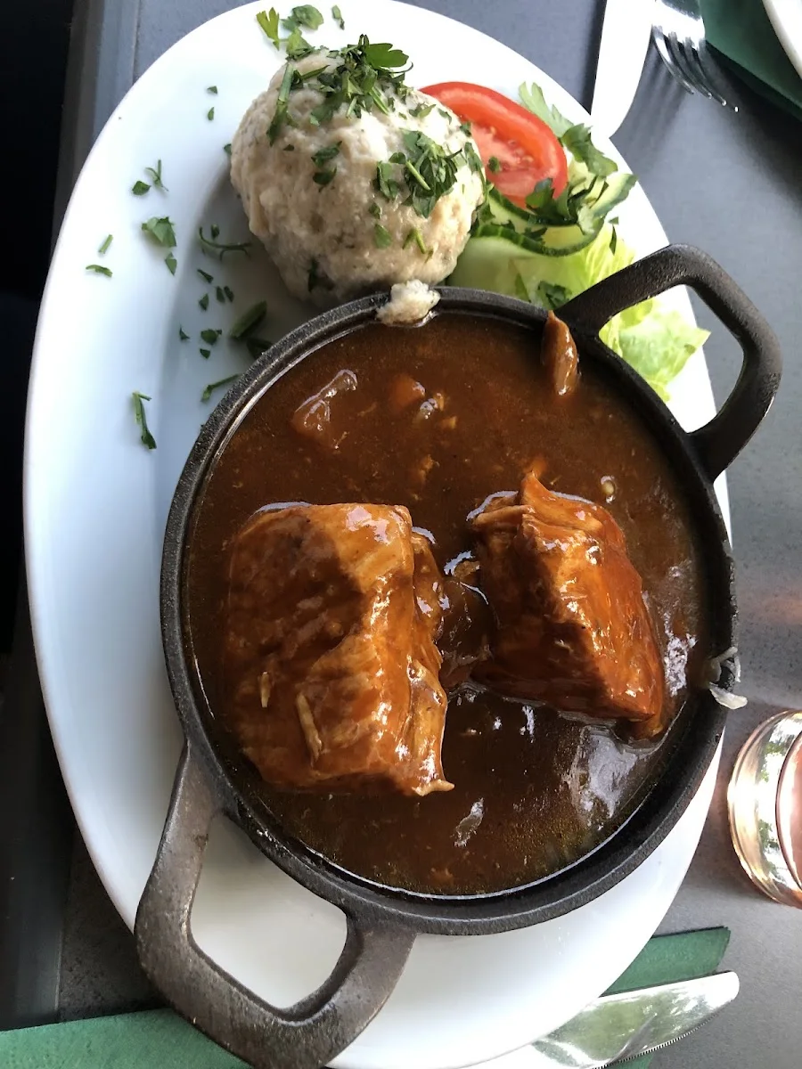Louis Café-Restaurant – Sauerbraten in Berlin