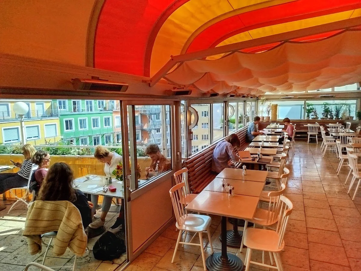 Cafe Glockenspiel GmbH – Atmosphäre in München, Bayern