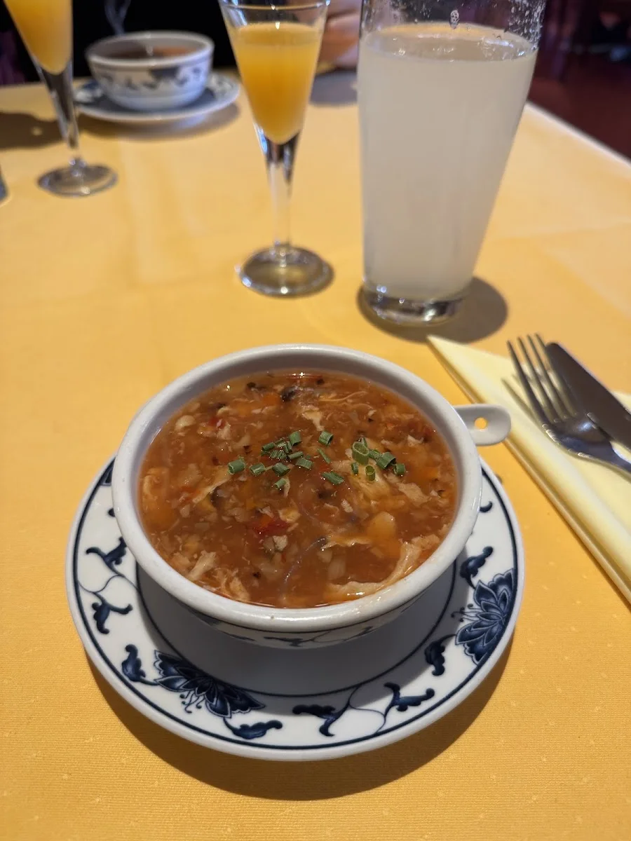 Restaurant Fuh Wah – Sauer-scharf-Suppe in Neuried, Bayern