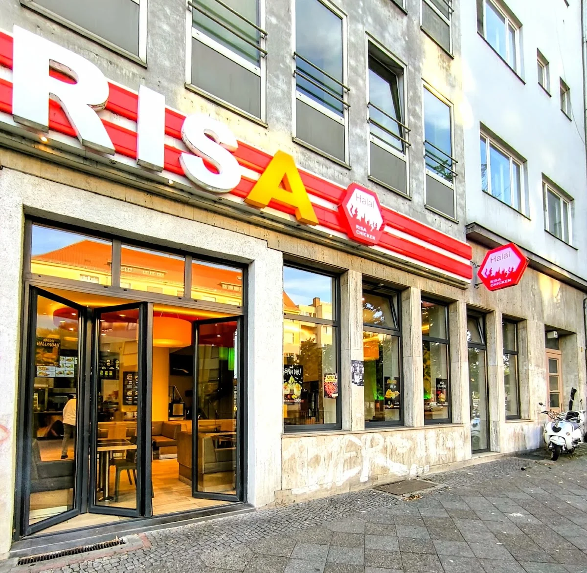 Risa Chicken – Fast-Food-Restaurant in Berlin