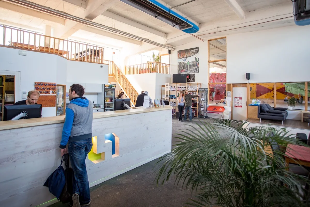 Linie7 – Bouldern in Bremen – Vom Inhaber in Bremen