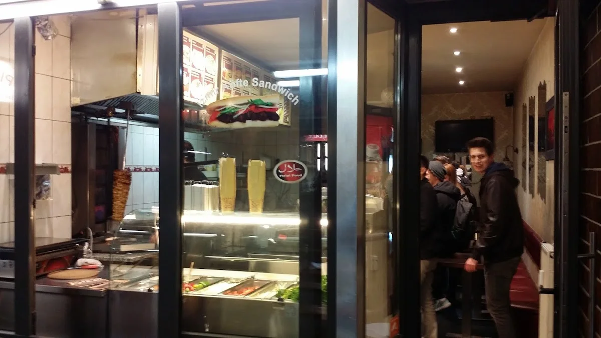 Baba Burger – Atmosphäre in Frankfurt am Main, Hessen