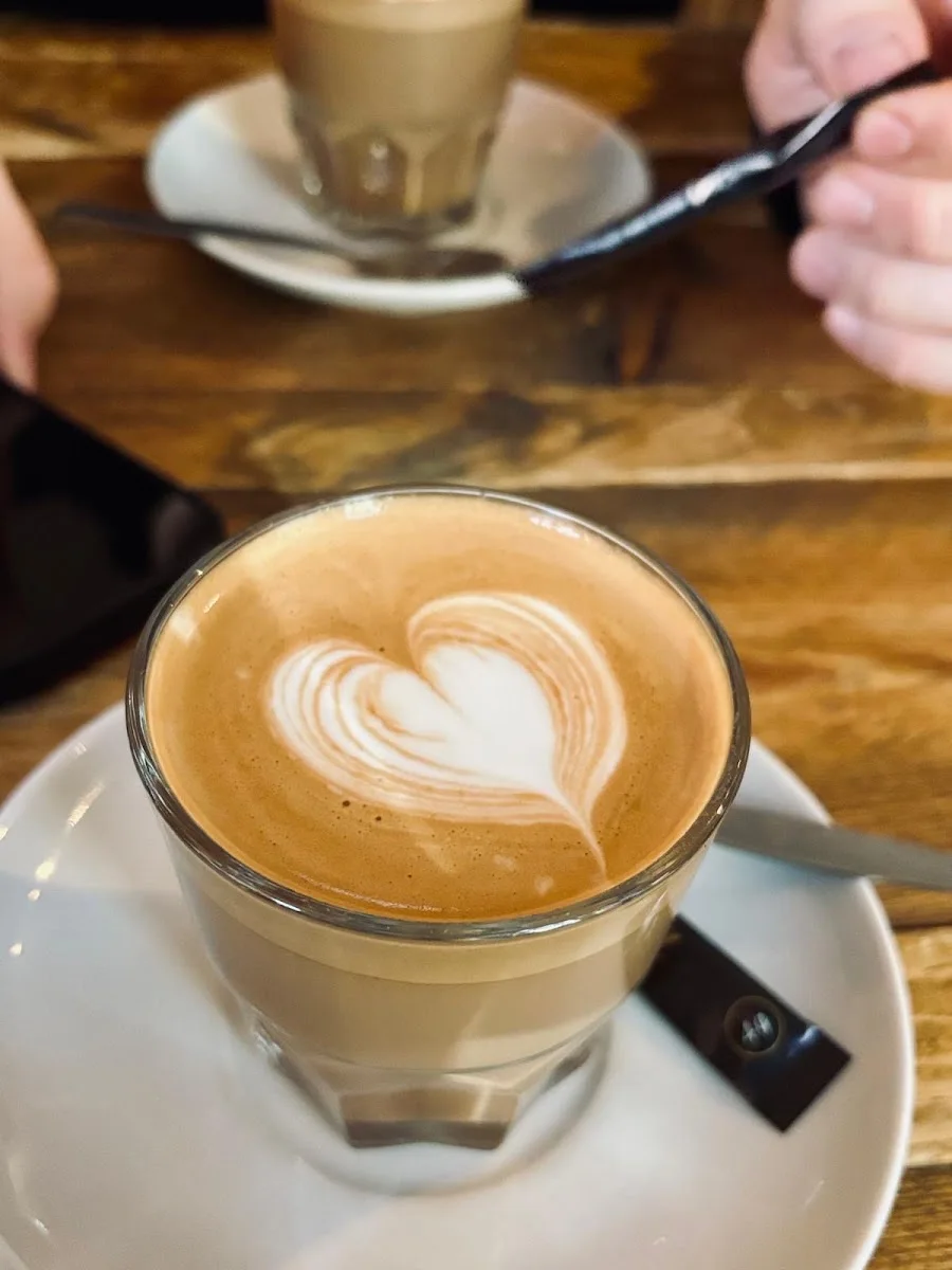 Jlöcklich - il caffè felice – Cortado in Köln, Nordrhein-Westfalen