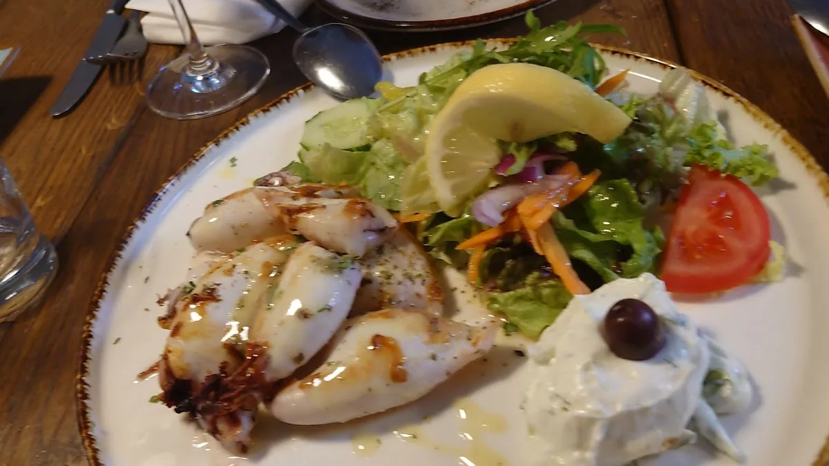 Omonia – Restaurant mit europäischer Küche in Frankfurt am Main, Hessen
