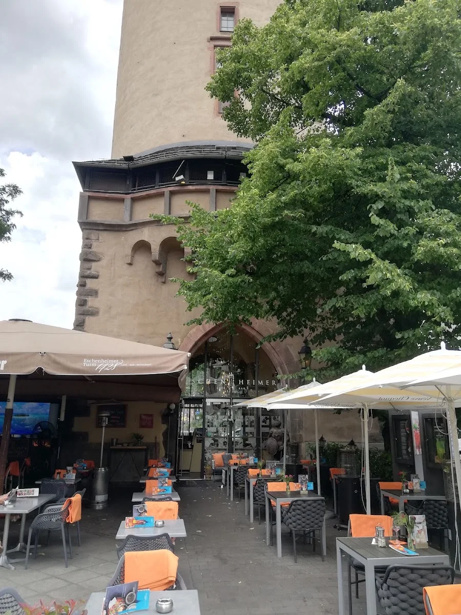Restaurant Eschenheimer Turm – Atmosphäre in Frankfurt am Main, Hessen
