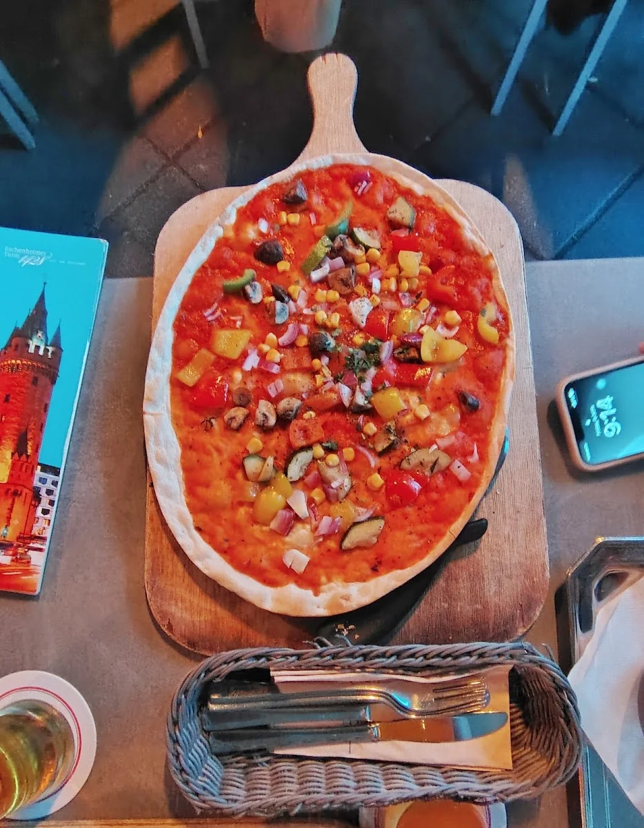 Restaurant Eschenheimer Turm – Pizza in Frankfurt am Main, Hessen