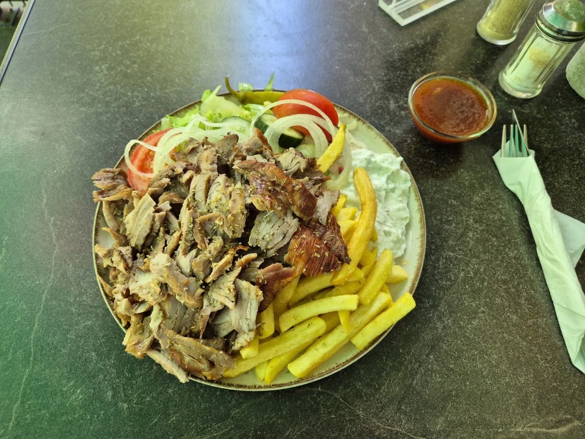 Grill & Imbiss Der Grieche – Essen und Trinken in Hamburg