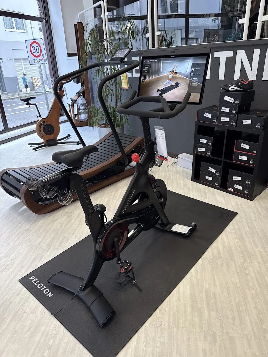 Fitshop Düsseldorf – Innenansichten in Düsseldorf, Nordrhein-Westfalen