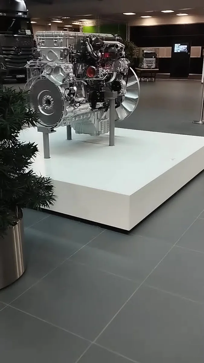 Customer Experience Center Mercedes-Benz Trucks – Automobilwerk in Wörth am Rhein, Rheinland-Pfalz