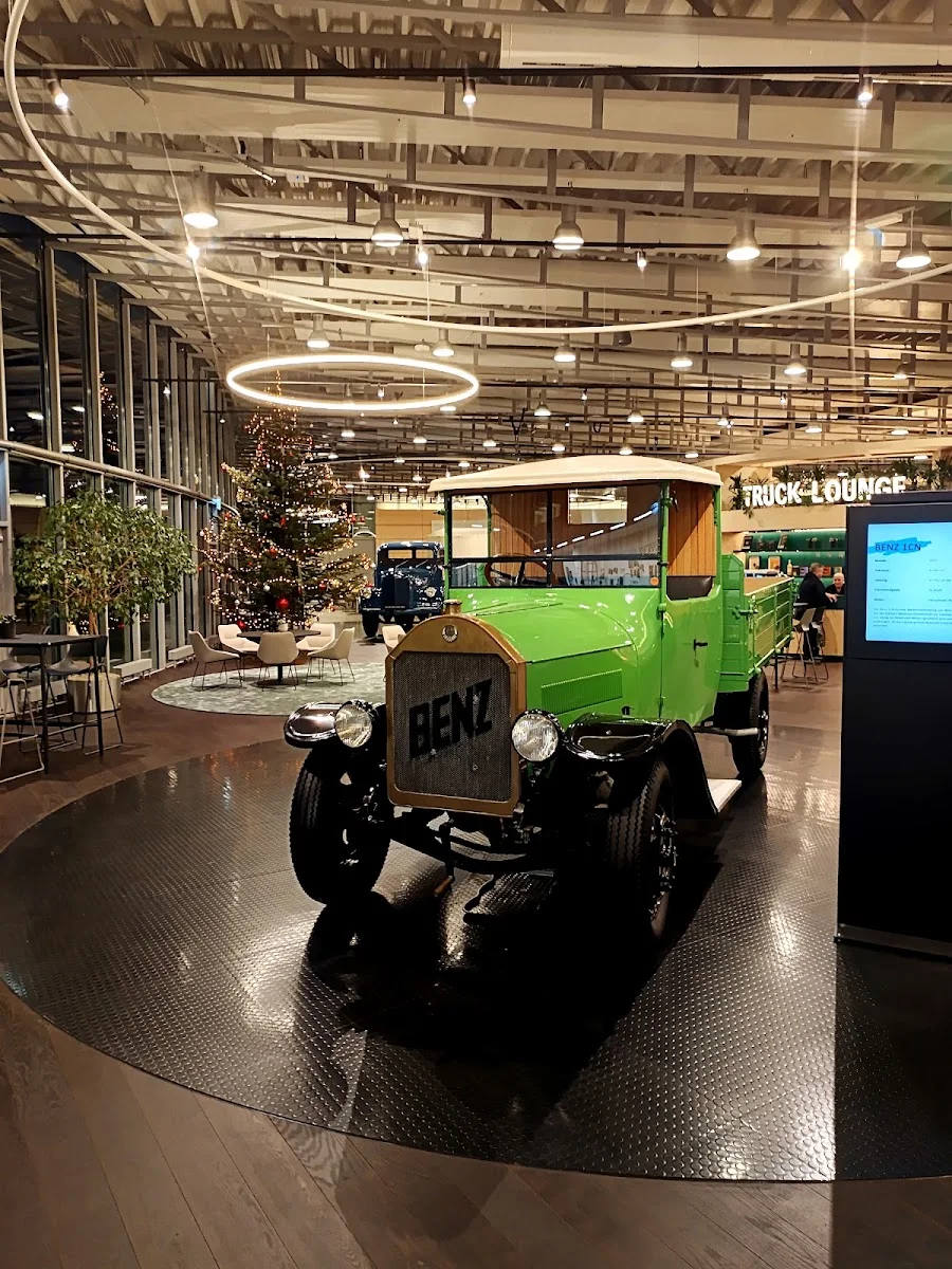 Customer Experience Center Mercedes-Benz Trucks – Besucherfoto: Der Basti in Wörth am Rhein, Rheinland-Pfalz