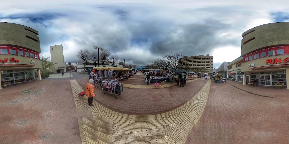Märkisches Zentrum – Street View & 360°-Fotos in Berlin