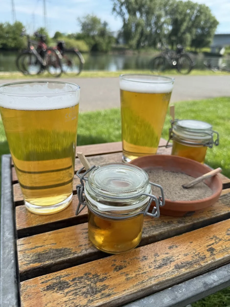 Alte Schiffsmeldestelle – Essen und Trinken in Frankfurt am Main, Hessen