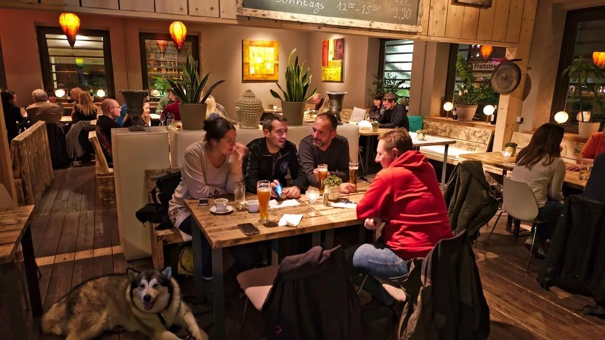 Thai and Turf City – Profilfoto in Frankfurt am Main, Hessen
