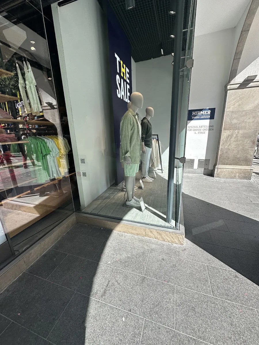 Hirmer München – Innenansichten in München, Bayern