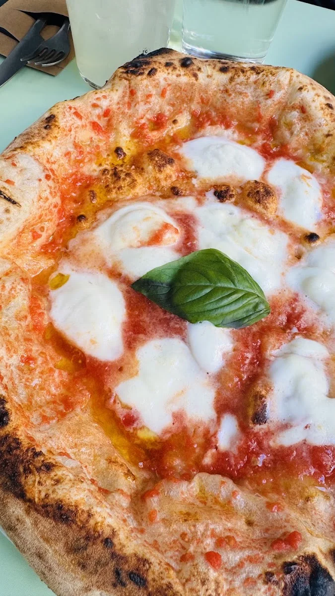 Capvin Berlin Rosenthaler – Pizzeria in Berlin