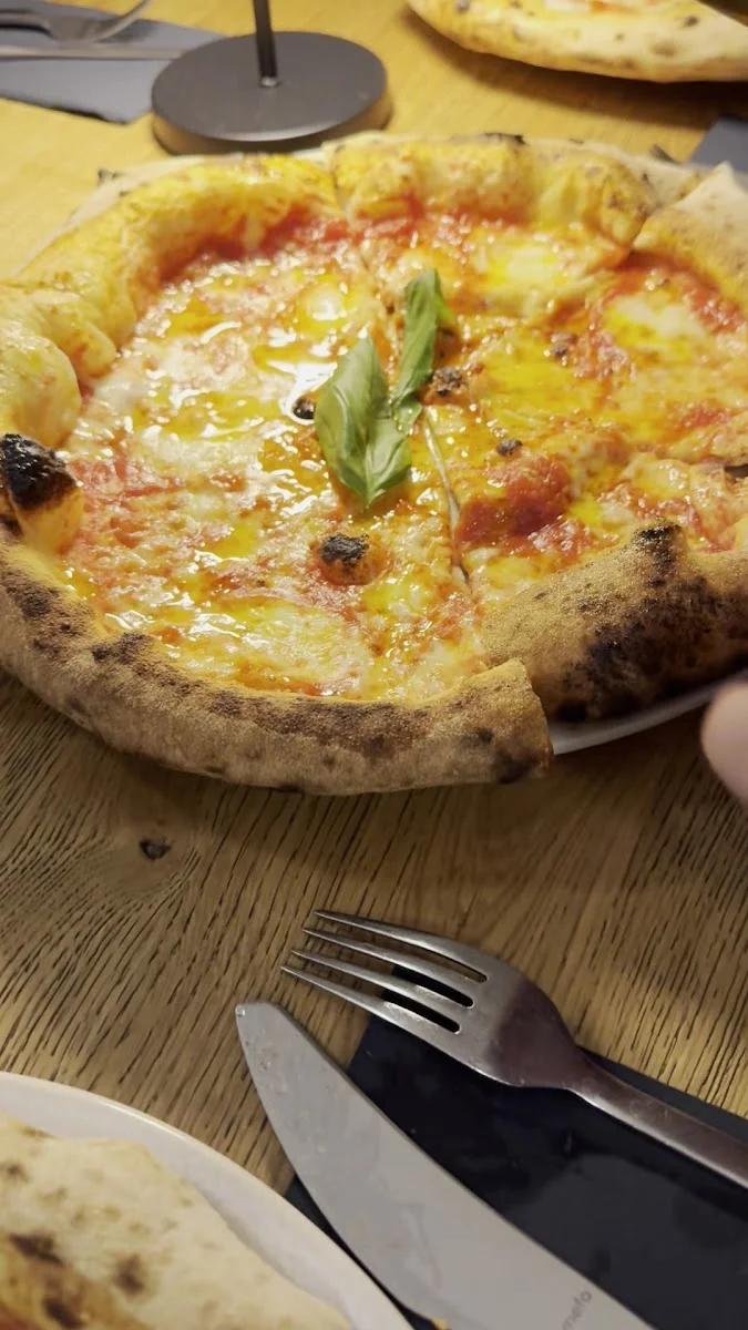 Capvin Berlin Rosenthaler – Pizzeria in Berlin