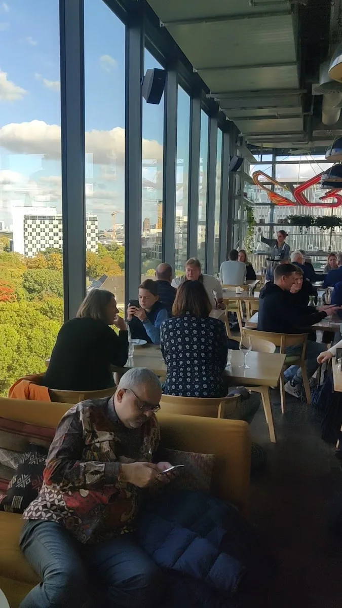 NENI Berlin – Atmosphäre in Berlin