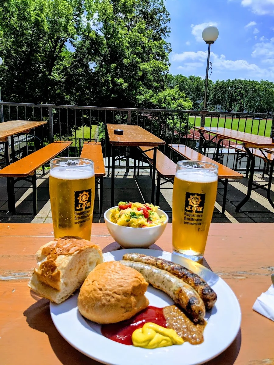 Golgatha Biergarten – Essen und Trinken in Berlin
