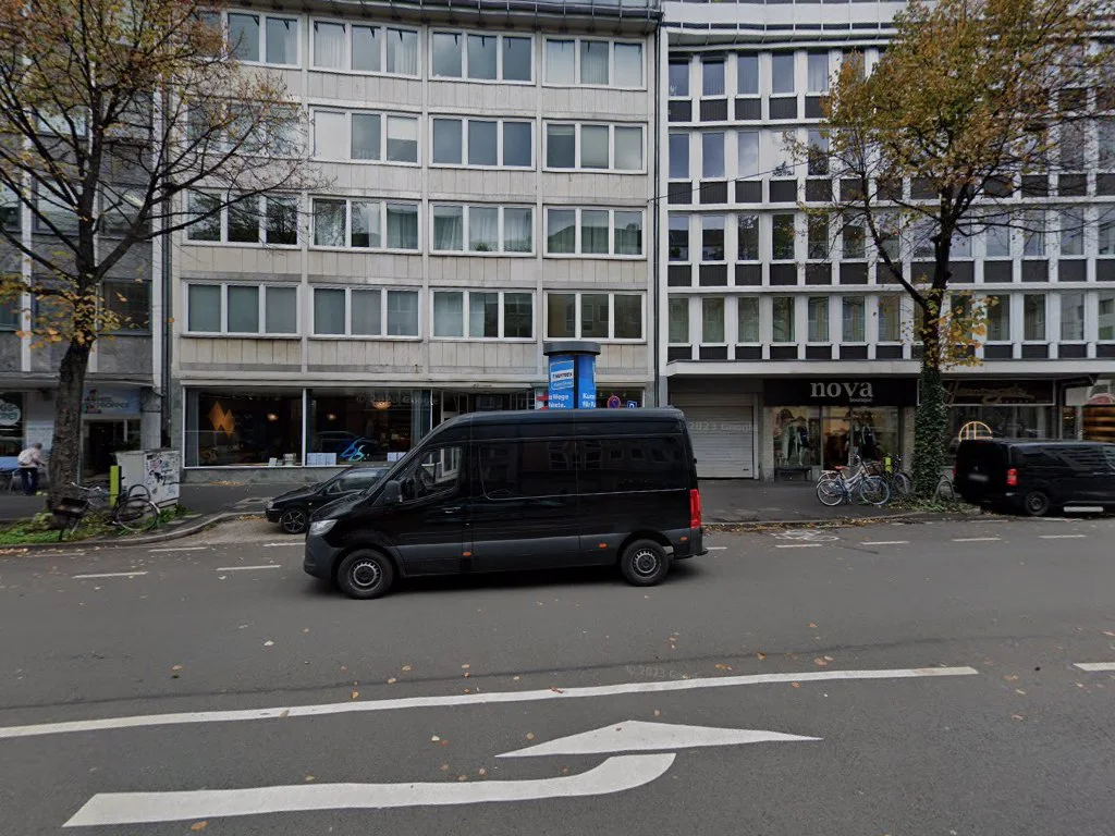 bleu blau blue – Street View & 360°-Fotos in Düsseldorf, Nordrhein-Westfalen