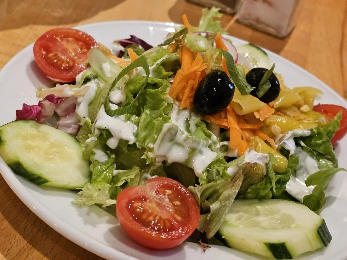 Gaststätte Walhalla – Griechischer Salat in Berlin