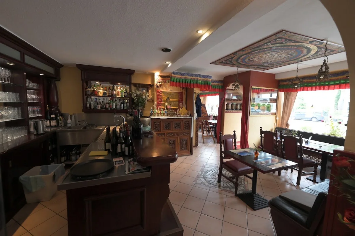 Tibet Restaurant Sülldorf – Atmosphäre in Hamburg