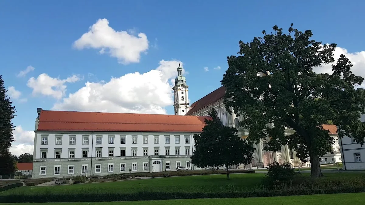 Kloster Fürstenfeld – Sehenswürdigkeit in Fürstenfeldbruck, Bayern