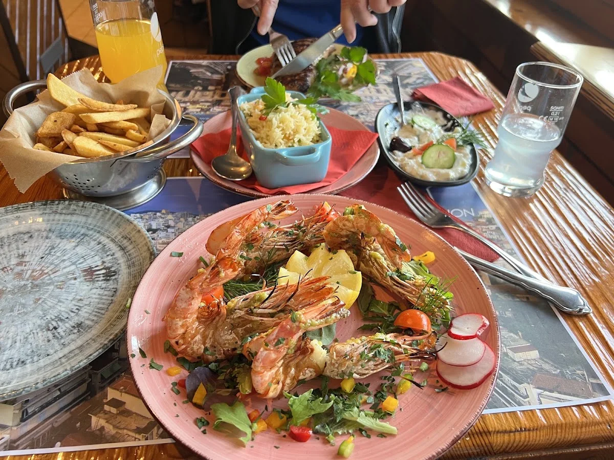 Mezedopolion – Pommes frites in Stuttgart, Baden-Württemberg