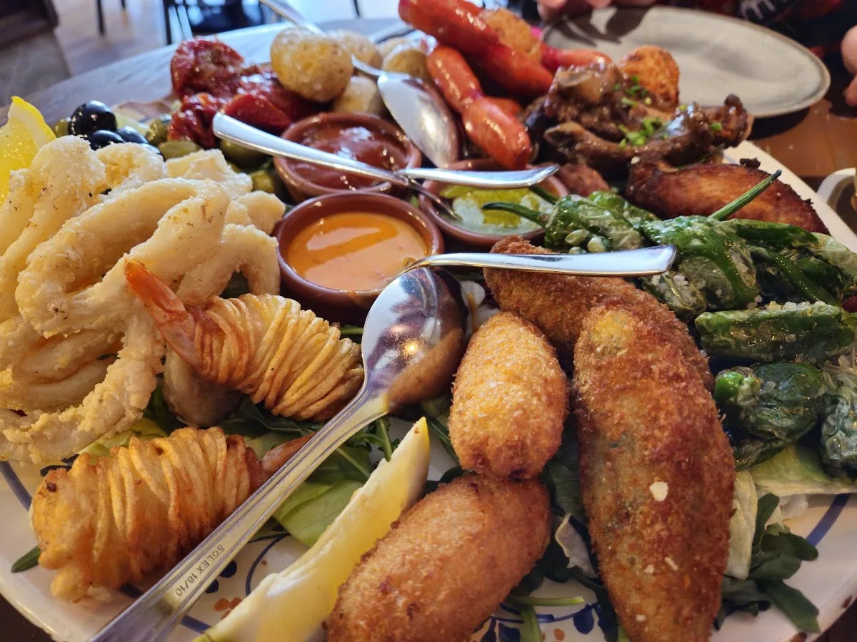 Tapas y más – Essen und Trinken in Berlin