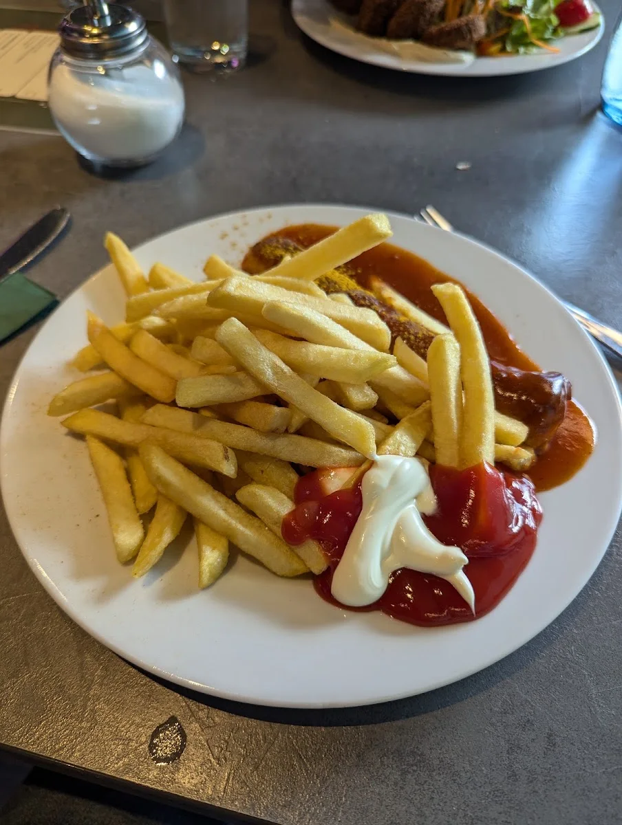 Flora & Fauna – Pommes frites in Stuttgart, Baden-Württemberg