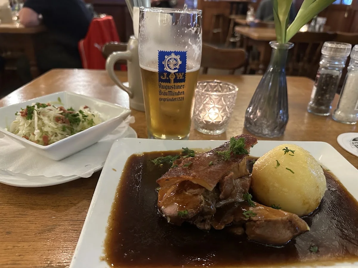 Neuhauser Augustiner – Sauerkraut in München, Bayern