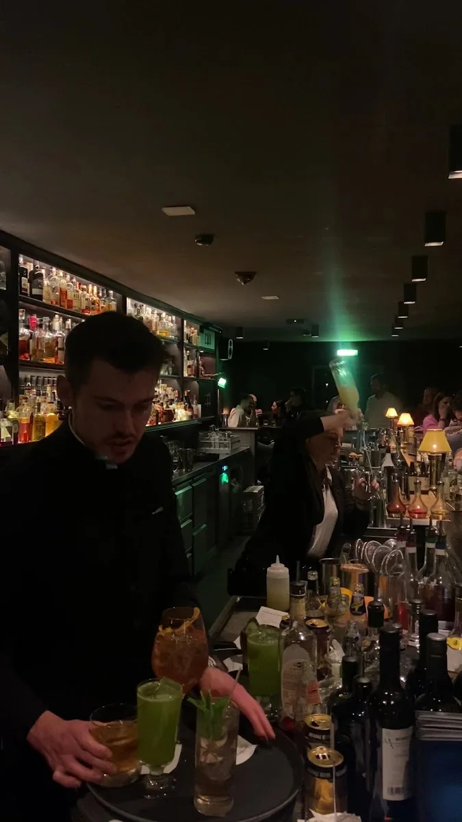 Jigger & Spoon – Atmosphäre in Stuttgart, Baden-Württemberg