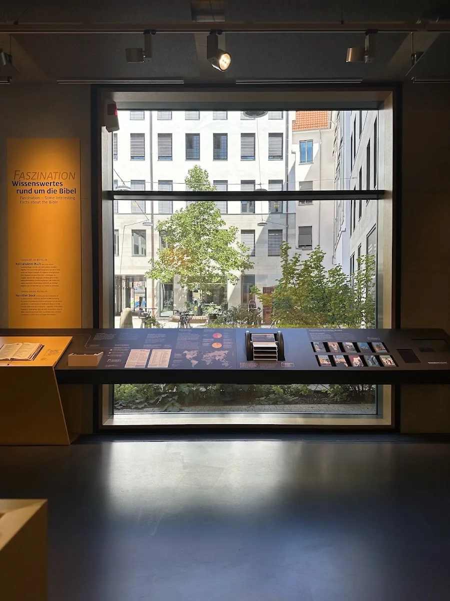 BIBEL MUSEUM BAYERN – Besucherfoto: Sabine Krauss in Nürnberg, Bayern