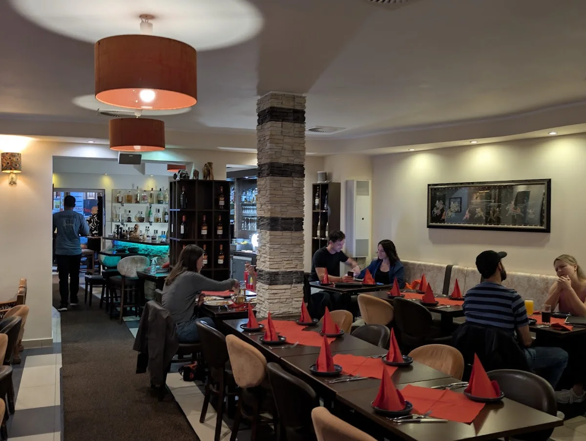 Ginti – Atmosphäre in Köln, Nordrhein-Westfalen