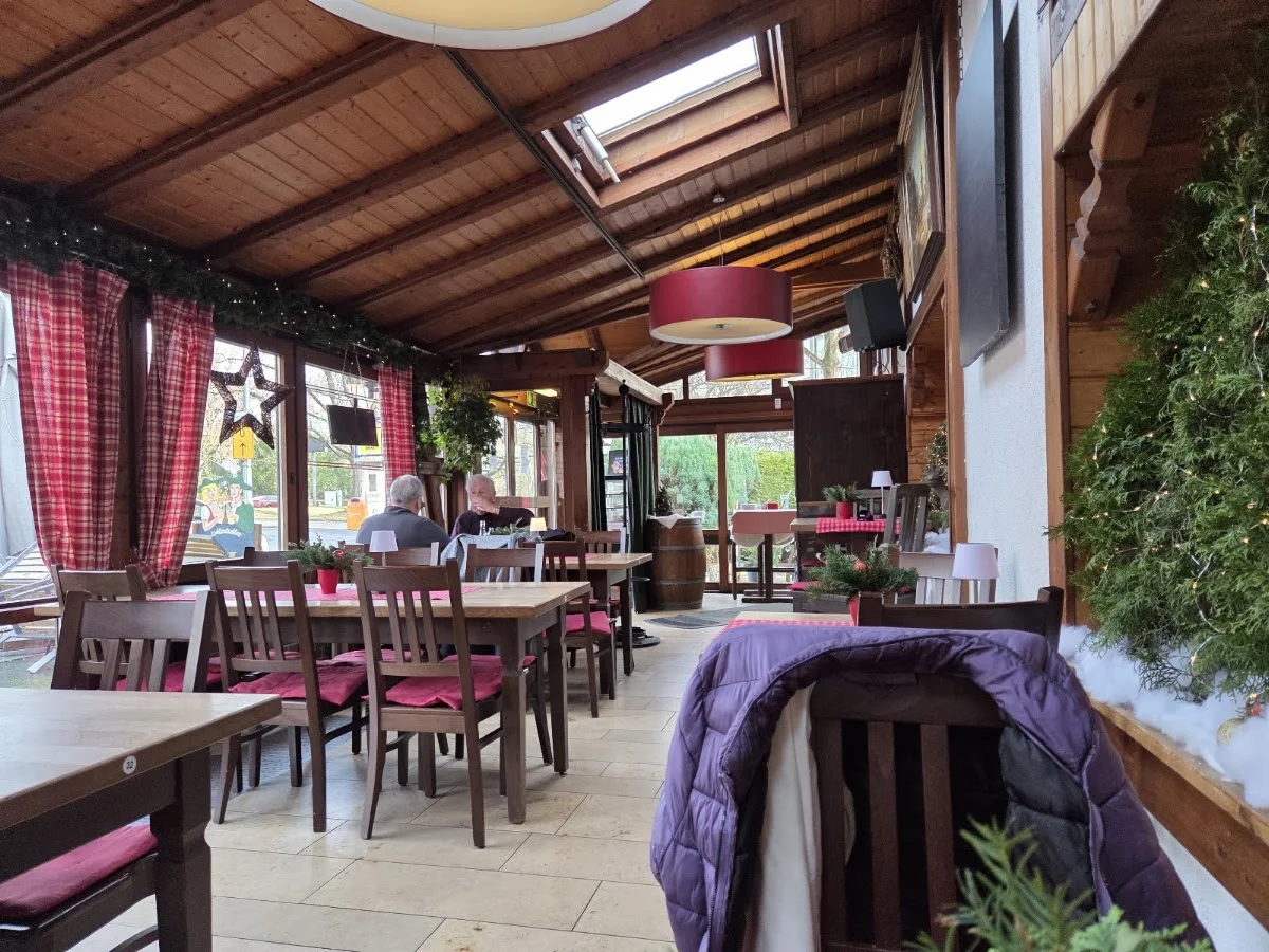 Tiroler Stuben Berlin – Atmosphäre in Berlin