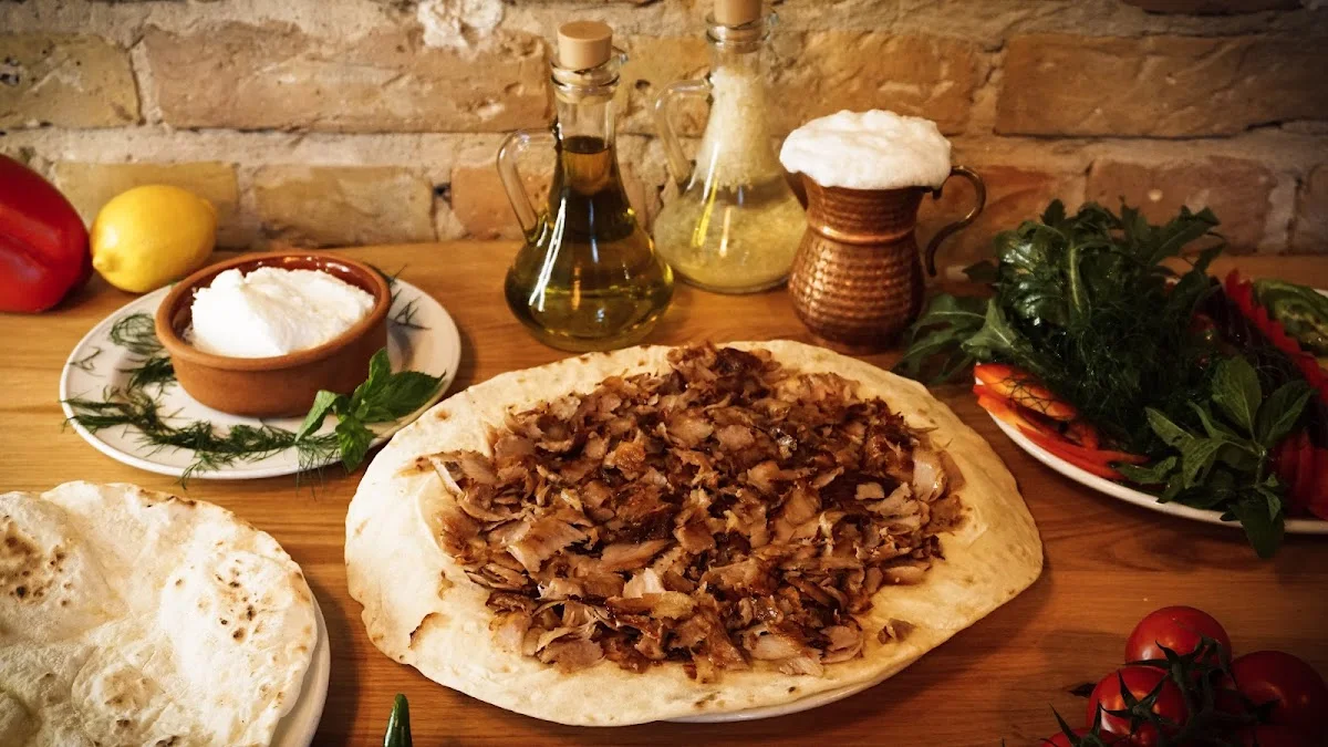 Pamfilya Restaurant – Essen und Trinken in Berlin