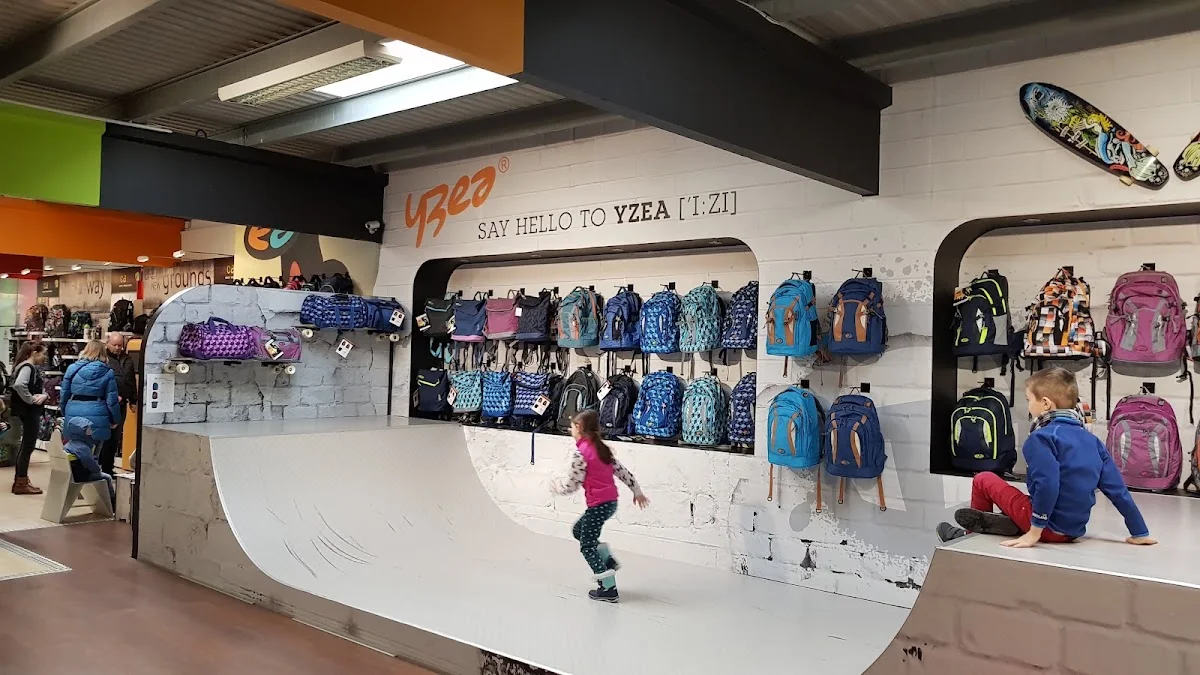 Southbag Megastore – Innenansichten in Puchheim, Bayern